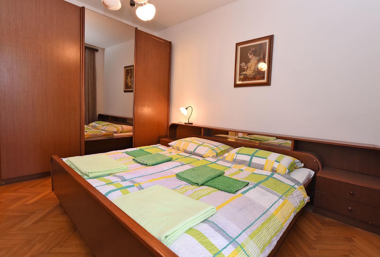 Apartments Josip 74 Pula Exterior photo