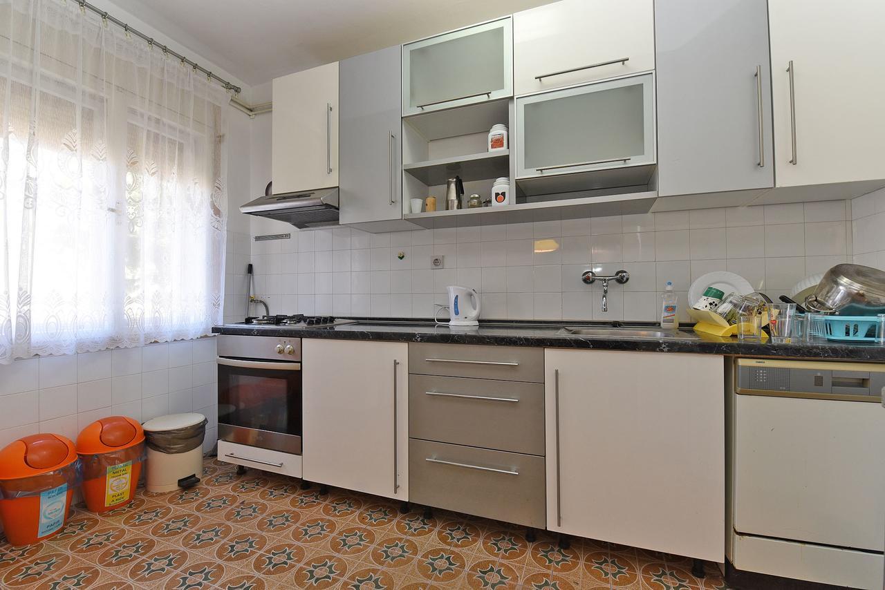 Apartments Josip 74 Pula Exterior photo