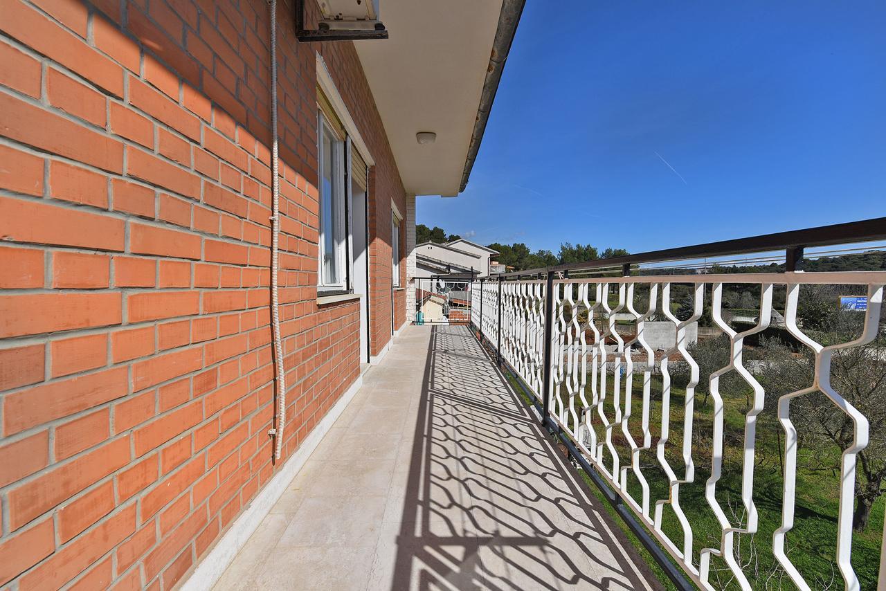 Apartments Josip 74 Pula Exterior photo
